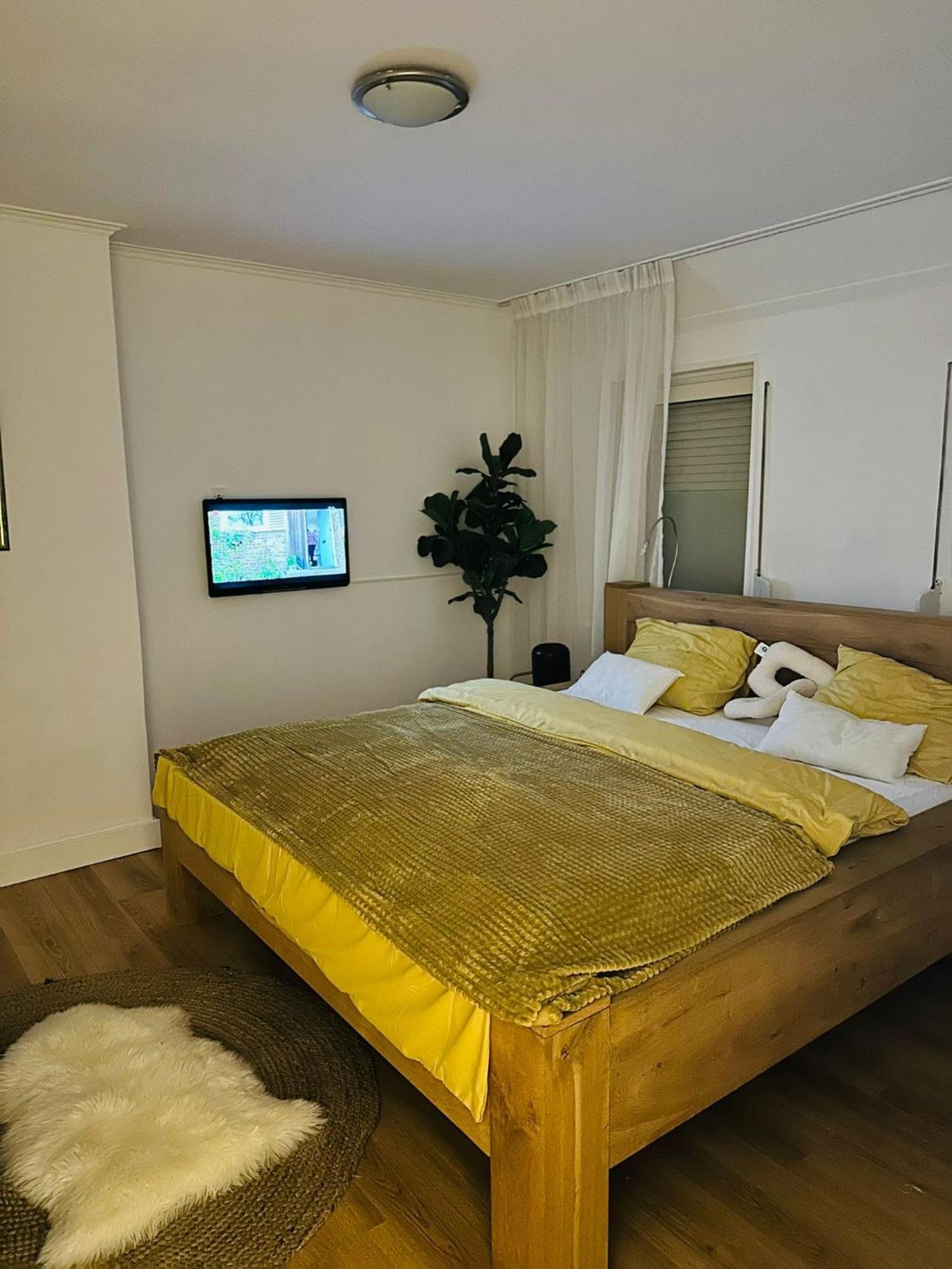B&B Bredeweg Roermond Buitenkant foto